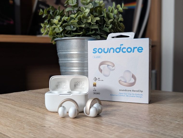 Soundcore AeroClip review: earbuds that combine comfort and power